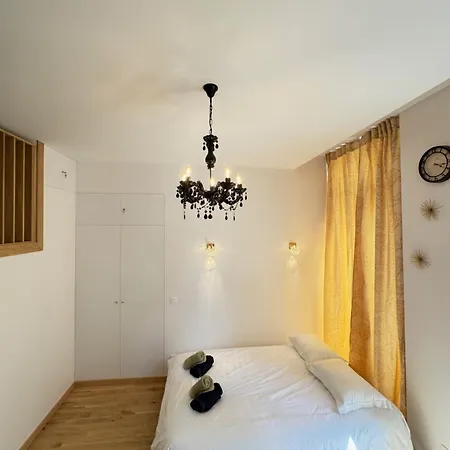 Apartment Chez Zenovia